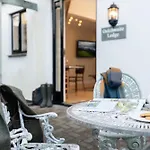 House - - Private Garden