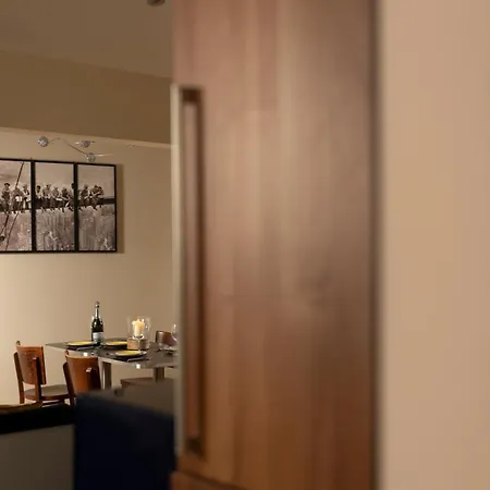 House - - Private Garden ווינדרמר