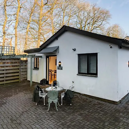 House - - Private Garden Holiday home